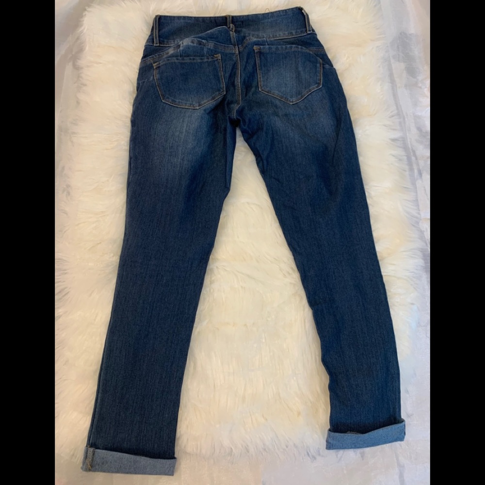 Jean - Picture 2 of 2